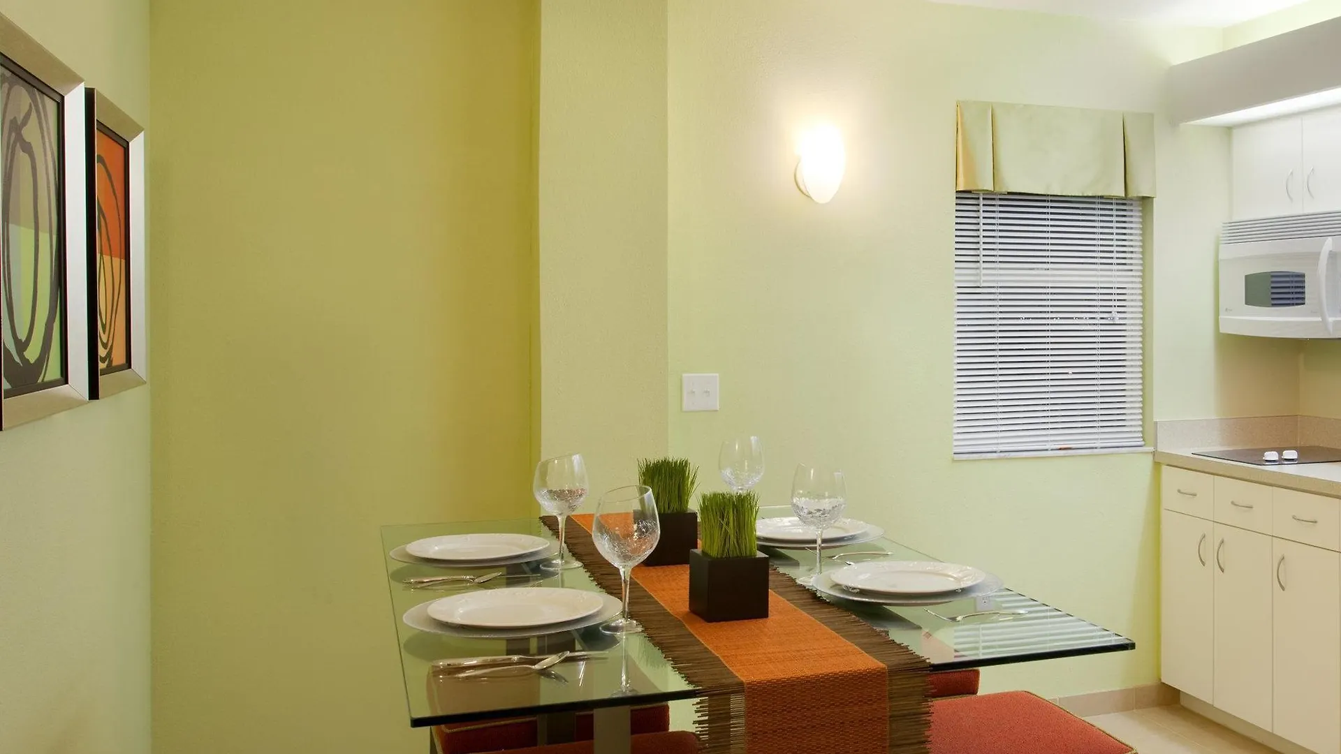 Bluegreen Vacations Daytona Seabreeze, Ascend Resort Collection Daytona Beach Shores