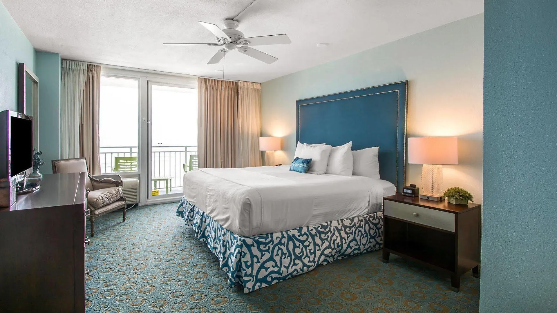 Bluegreen Vacations Daytona Seabreeze, Ascend Resort Collection Daytona Beach Shores